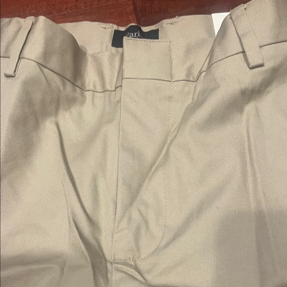 NWT-Classic Parker Brand Tan Flat Front Men's Shorts